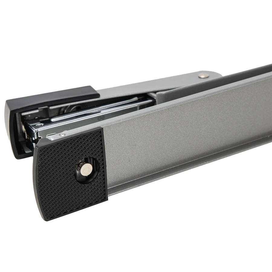 Deli E0334 Desktop Stapler - 25 Sheets Capacity, Compatible with 24/6 & 26/6 Staples (Silver)